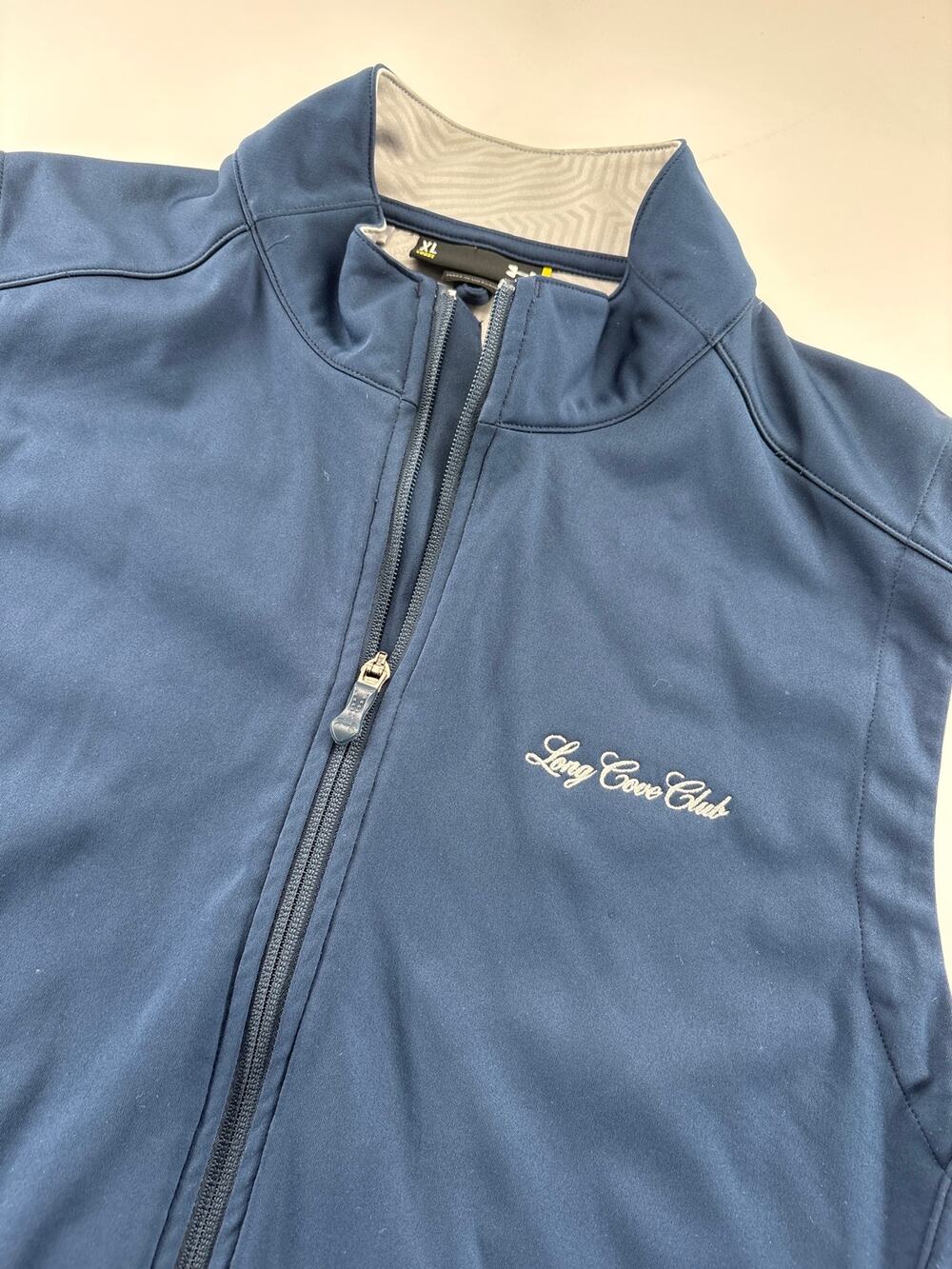 Long Cove Club Under Armour Men's XL Navy Full Zip Golf Vest Hilton Head Loose